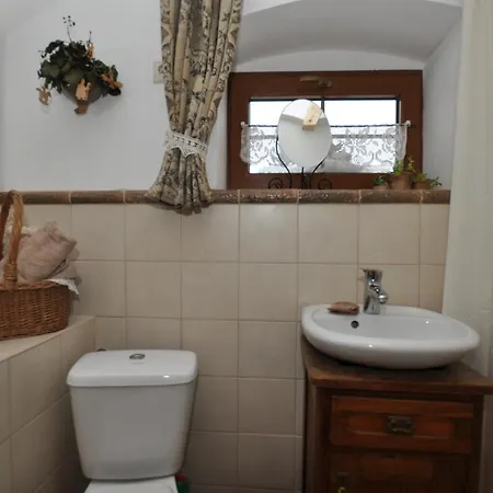 Mives Vendeghaz 3* Pogány