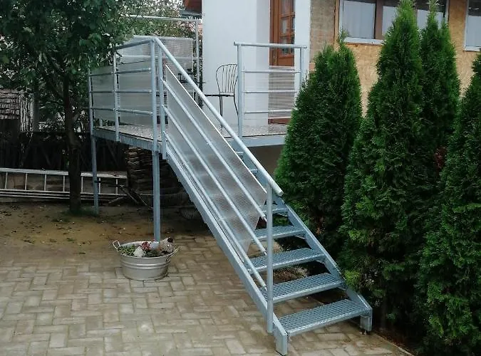 Πανσιόν Mives Vendeghaz